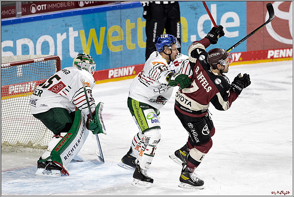 PENNY DEL;  Koelner Haie - Augsburger Panther; Koeln, 05.04.2021